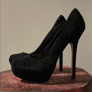 Steve Madden Classic Black Suede Heels